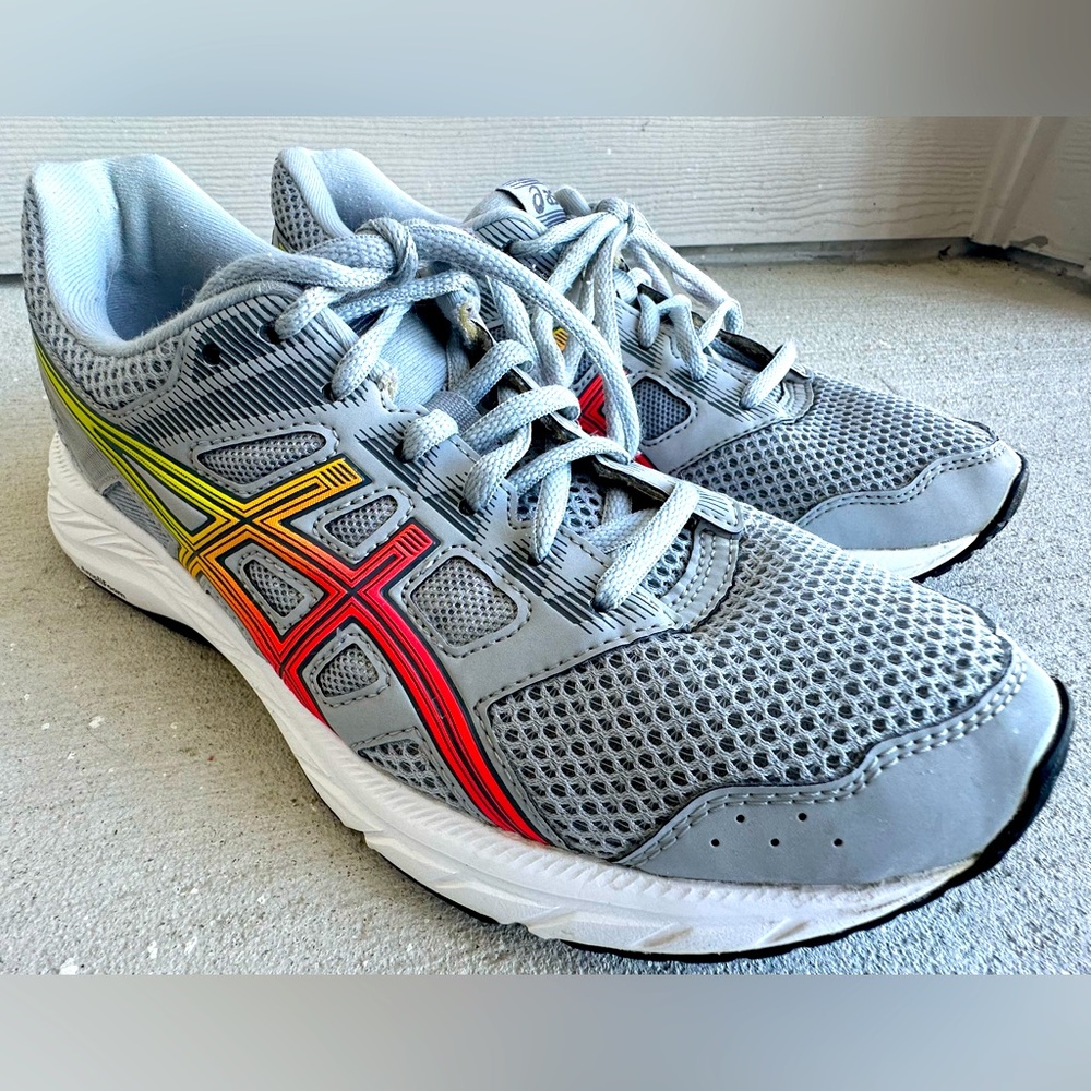 ASICS Women’s Light Gray Mesh Athletic Shoes with Red and Yellow Accents